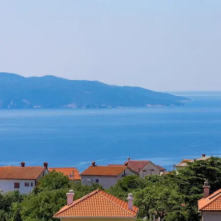 Magda With A Parking Space And Sea View Daire Rijeka