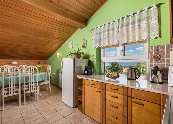 Διαμέρισμα Magda With A Parking Space And Sea View *